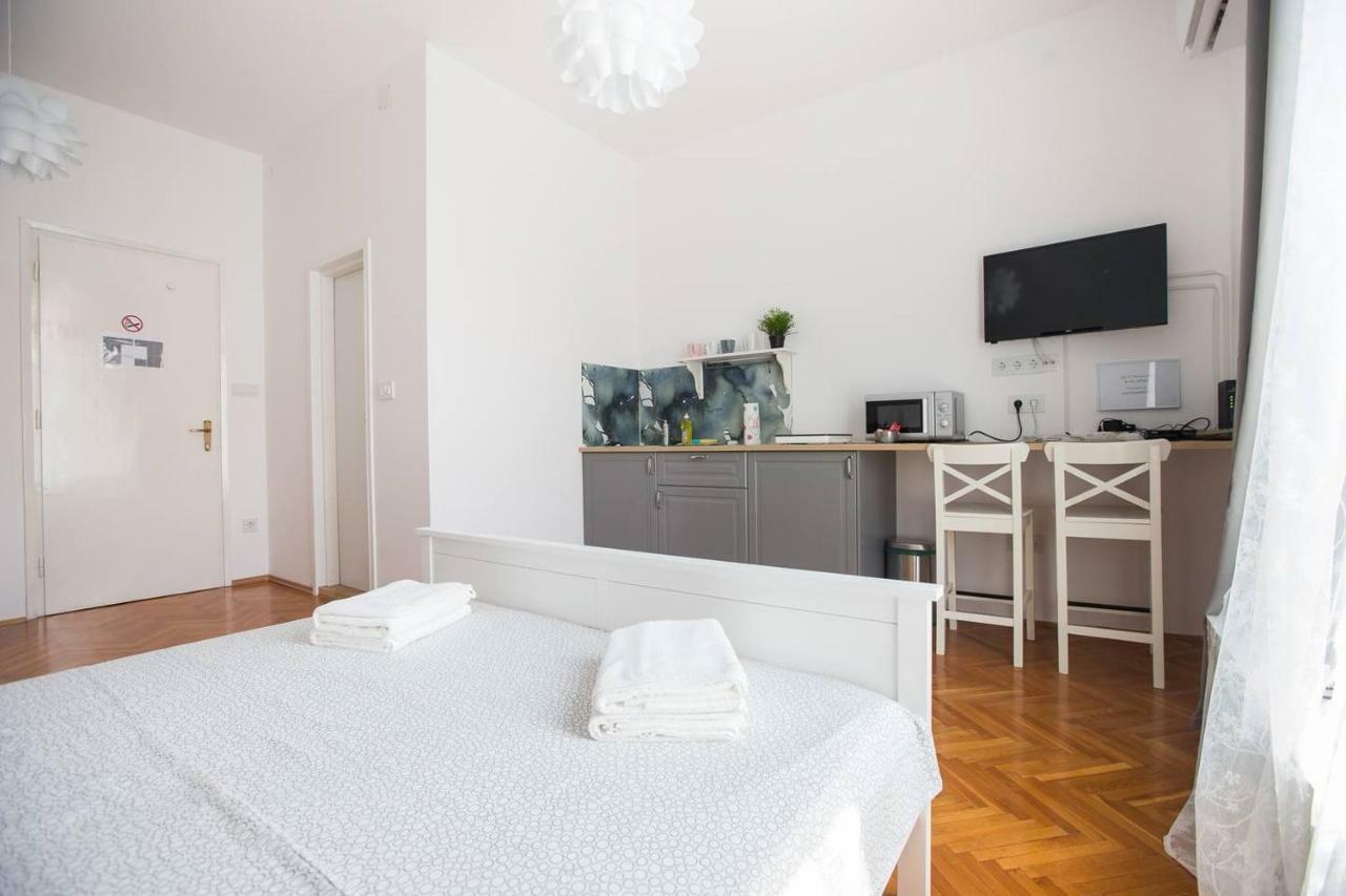 Oberiter Apartments - Center Of Zagreb, Fast Wifi, Ac, Kitchen, Parking Экстерьер фото